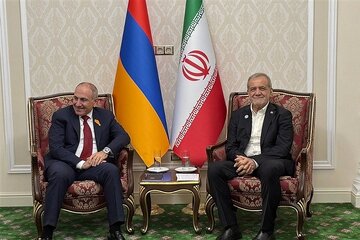تأکید پزشکیان بر گسترش همکاری‌های ایران و ارمنستان