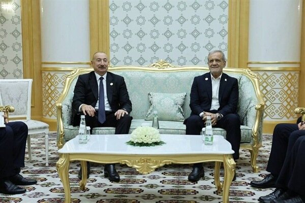 تأکید پزشکیان و علی‌اف بر تعمیق روابط تهران-باکو