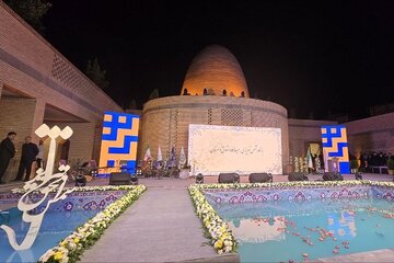 پایان غربت مزار شمس تبریزی