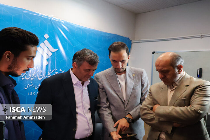 بازدید مدیرکل سراهای نوآوری دانشگاه آزاد اسلامی از واحدهای فناور مشهد