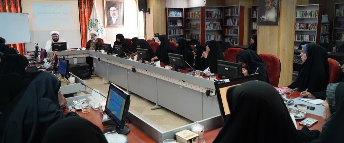 تبیین منظومه فکری «اسلام ناب» در پودمان آموزشی مرکز شهید امام خامنه‌ای زنجان