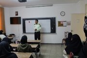 سرمایه‌گذاری بر «مهارت‌های تاب‌آوری»؛ راهبرد اصلی پلیس زنجان برای مصون‌سازی دانش‌آموزان