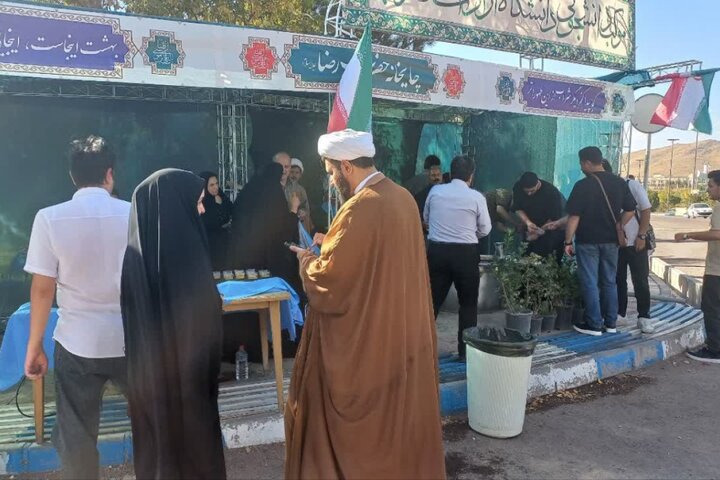 گفتمان جهاد تبیین در دانشگاه آزاد اسلامی واحد زنجان؛ موکب قرارگاه دانشجویی دفاع ملی؛ حلقه‌ وصل مسئولان و نسل جوان