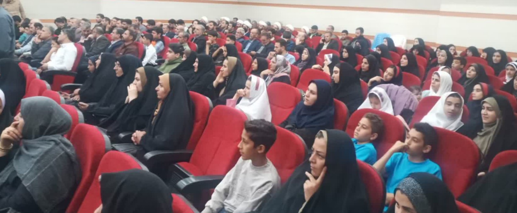 برگزاری اجلاسیه سراسری روز نماز در خدابنده با حضور مقامات ارشد نظامی و مذهبی