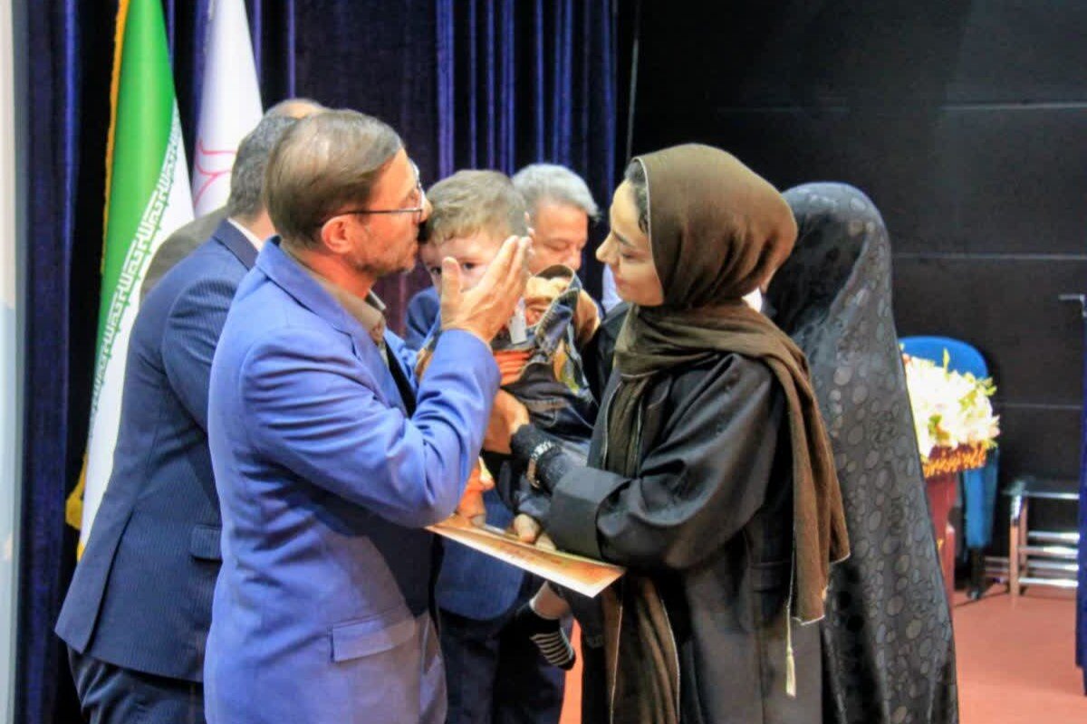 همایش گرامیداشت روز روستا و عشایر در شهرستان زنجان