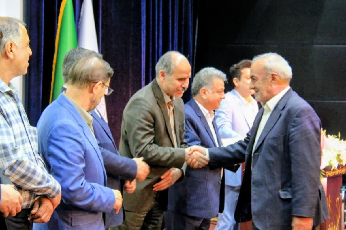 همایش گرامیداشت روز روستا و عشایر در شهرستان زنجان