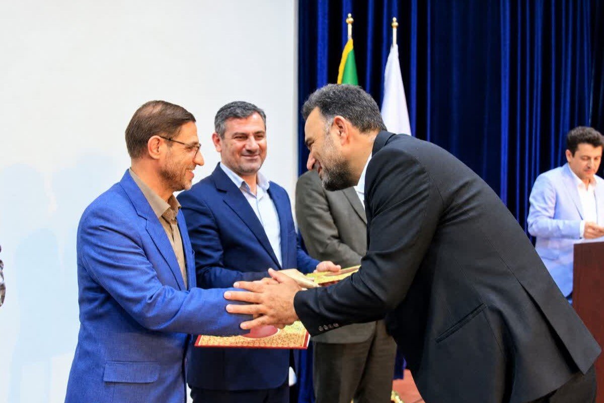 همایش گرامیداشت روز روستا و عشایر در شهرستان زنجان