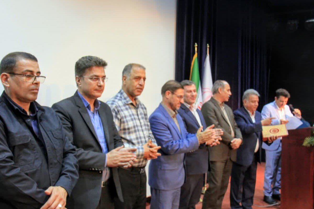 همایش گرامیداشت روز روستا و عشایر در شهرستان زنجان