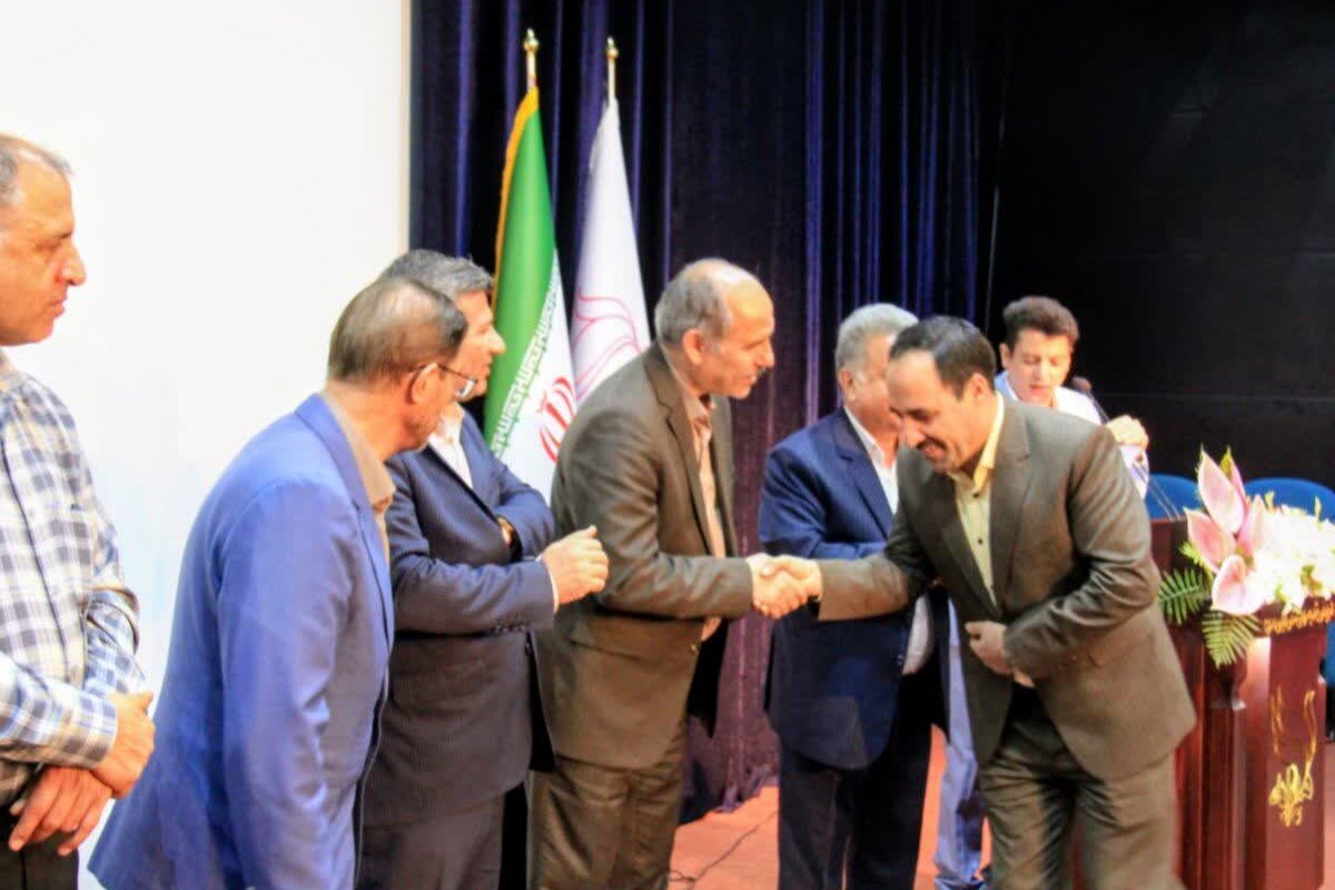 همایش گرامیداشت روز روستا و عشایر در شهرستان زنجان