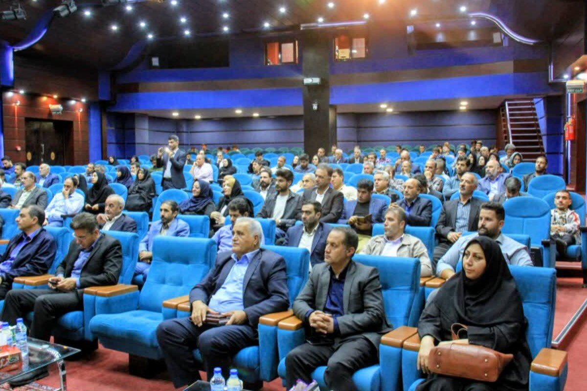 همایش گرامیداشت روز روستا و عشایر در شهرستان زنجان