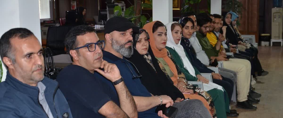بررسی سیر تحول و ظرفیتهای غزل نو در نشست اندیشگانی حوزه هنری زنجان