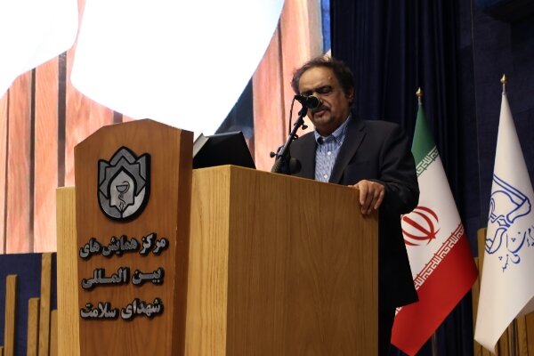 تخصیص ۱۰۰ میلیارد تومان به پرستاران مشهد با حمایت تولیت آستان قدس رضوی