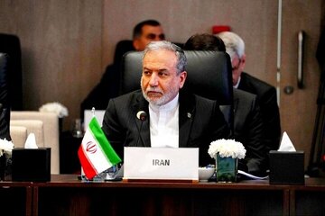 عراقچی: ما برای دیپلماسی آماده‌ایم، اما از خود دفاع خواهیم کرد