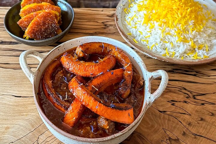 آموزش آشپزی / طرز تهیه خورش کدو حلوایی با مرغ و رب انار