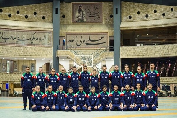 فرنگی‌کاران حریفان خود را در آوردگاه جهانی شناختند