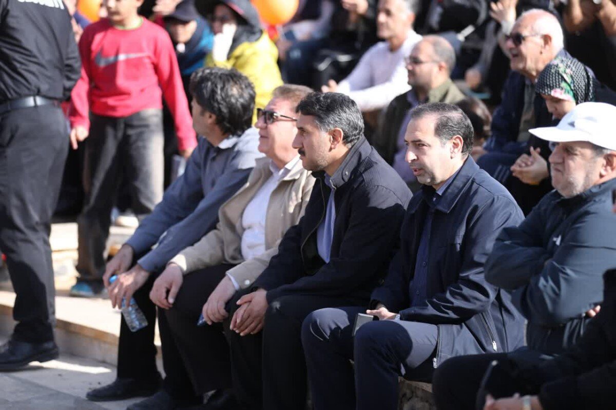 همایش بزرگ پیاده روی خانوادگی زنجان