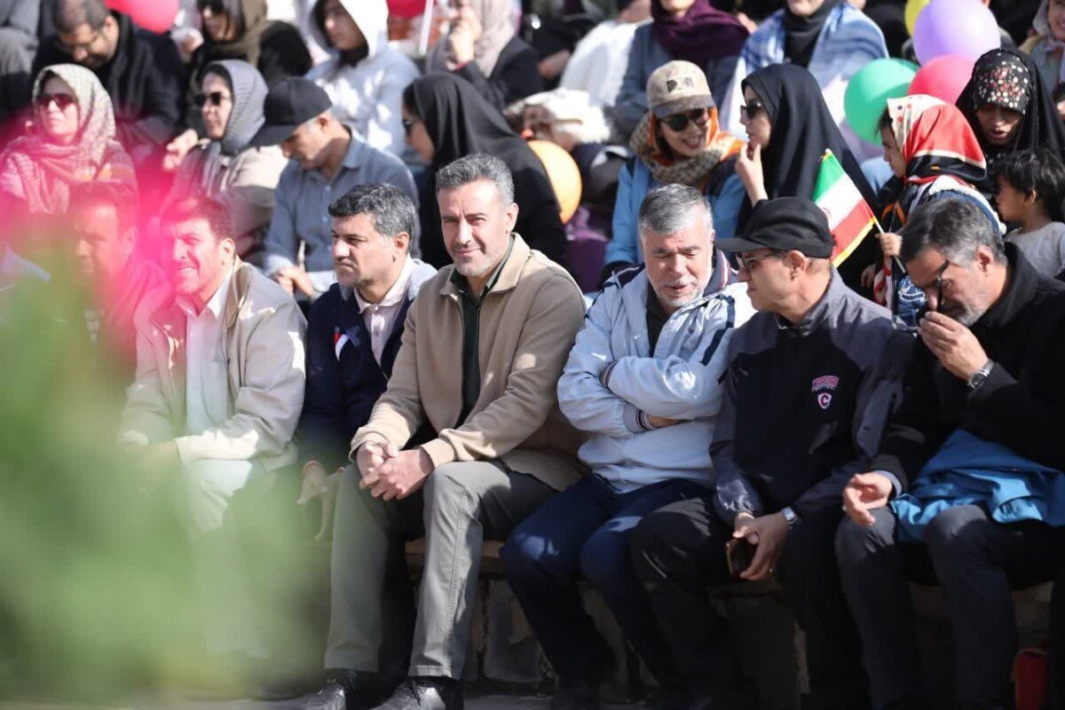 همایش بزرگ پیاده روی خانوادگی زنجان