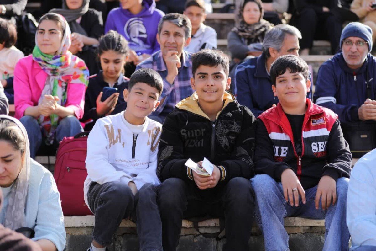 همایش بزرگ پیاده روی خانوادگی زنجان