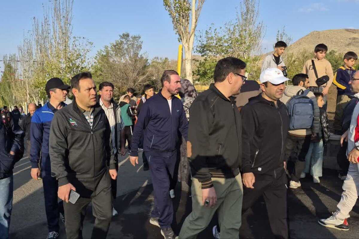 همایش بزرگ پیاده روی خانوادگی زنجان