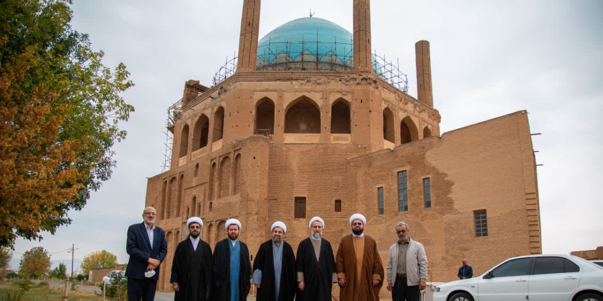 بازخوانی عظمت معماری در سایه میراث تاریخ؛ بازدید آیت‌الله مظفری از گنبد تاریخی سلطانیه