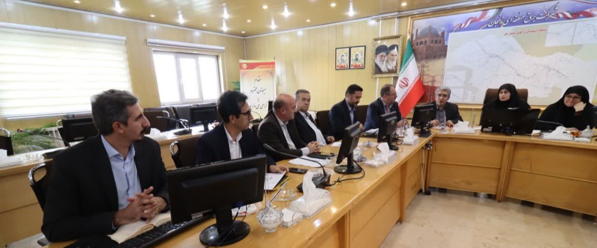 تسریع در توسعه ظرفیتهای انرژی تجدیدپذیر؛ بررسی موانع سرمایهگذاری در کارگروه انرژی خورشیدی زنجان