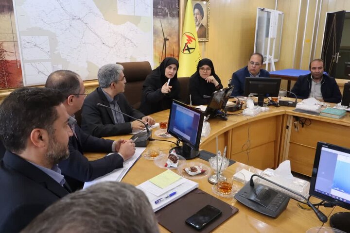 تسریع در توسعه ظرفیت‌های انرژی تجدیدپذیر؛ بررسی موانع سرمایه‌گذاری در کارگروه انرژی خورشیدی زنجان