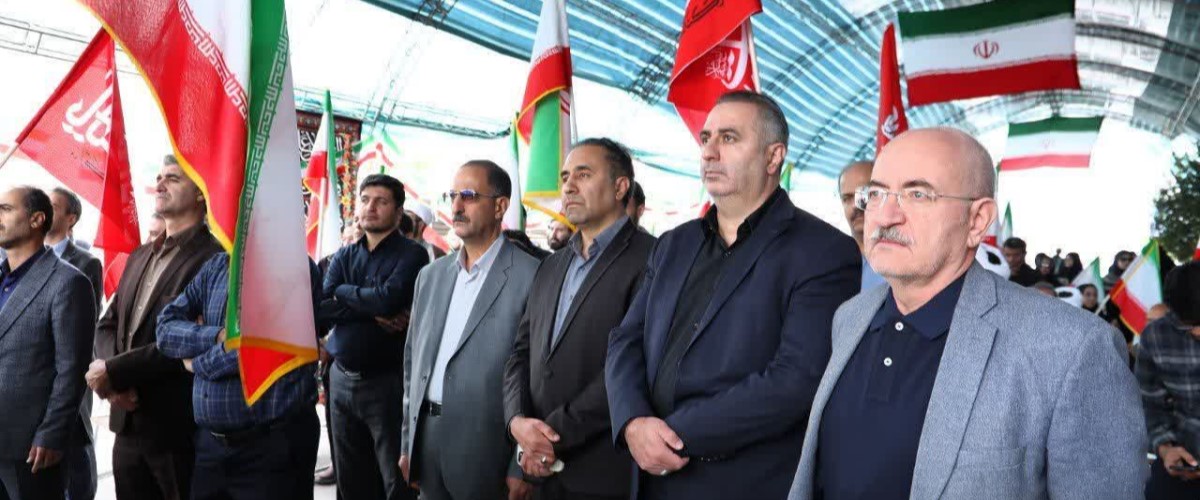تجلی همبستگی دین و علم در زنجان؛ عزاداری دانشگاهیان علوم پزشکی در سوگ مطهر حضرت زهرا (س) و اعلام آمادگی برای دفاع از میهن
