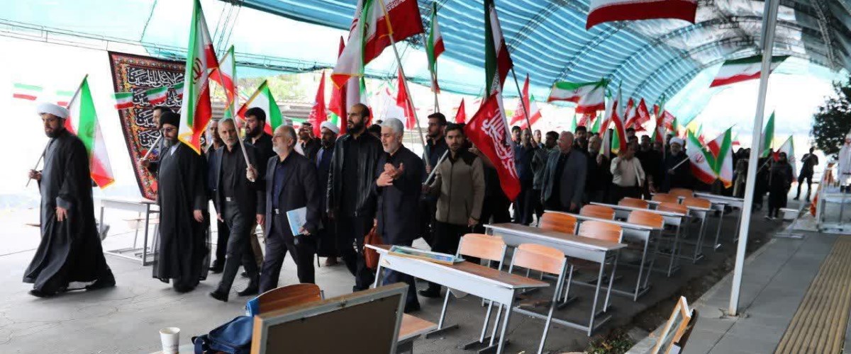تجلی همبستگی دین و علم در زنجان؛ عزاداری دانشگاهیان علوم پزشکی در سوگ مطهر حضرت زهرا (س) و اعلام آمادگی برای دفاع از میهن