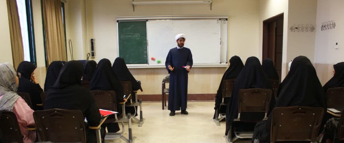 از مدیریت هیجانات تا هنر انتقال اندیشه؛ گامی استراتژیک برای ارتقای توانمندیهای نرم دانشجویان در مسیر ورود به بازار کار