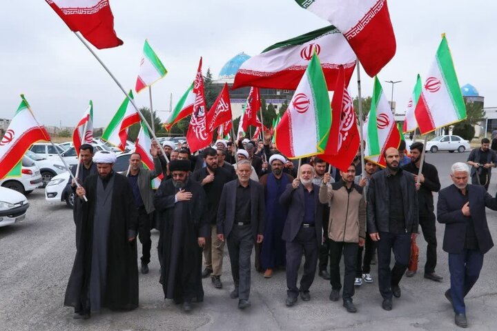 تجلی همبستگی دین و علم در زنجان؛ عزاداری دانشگاهیان علوم پزشکی در سوگ مطهر حضرت زهرا (س) و اعلام آمادگی برای دفاع از میهن