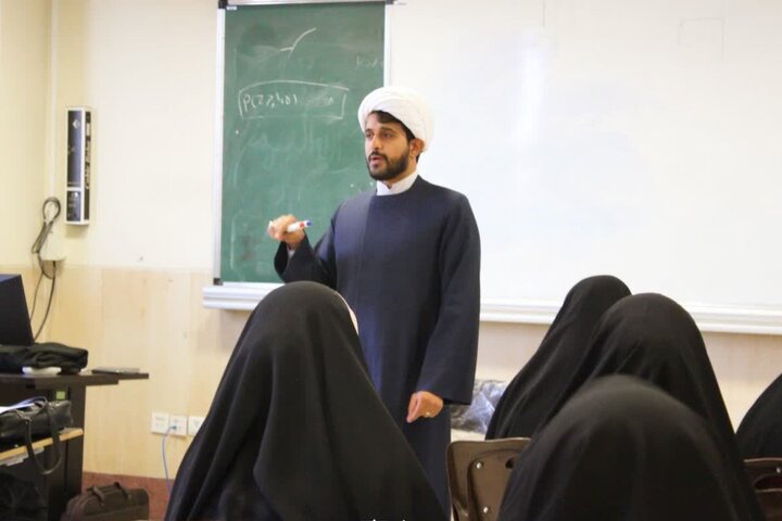 از مدیریت هیجانات تا هنر انتقال اندیشه؛ گامی استراتژیک برای ارتقای توانمندی‌های نرم دانشجویان در مسیر ورود به بازار کار