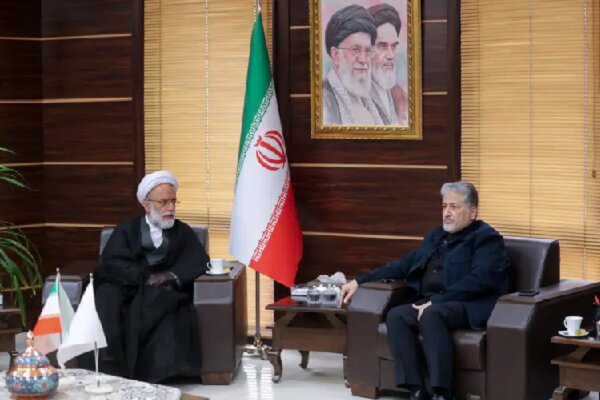 دیدار رئیس دانشگاه آزاد اسلامی با نماینده رهبر انقلاب در قاره آفریقا