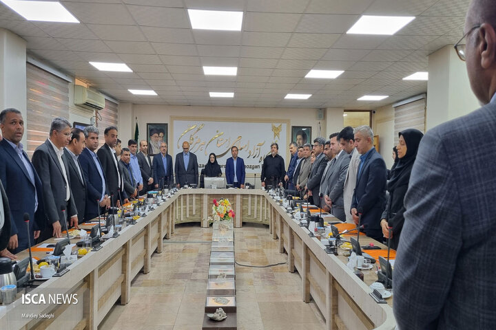 بررسی عملکرد و رسیدگی به شکایات واحدهای دانشگاه آزاد در جلسه شورای استان هرمزگان ‌