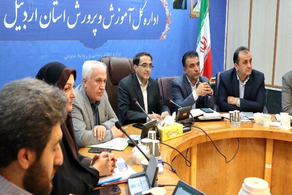 هیچ دانش‌آموزی نباید از چرخه تحصیل بازبماند