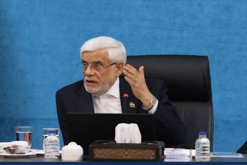 عارف: ۲۵ تا ۳۰ درصد فرصت‌های شغلی باید از مسیر گردشگری تامین شود