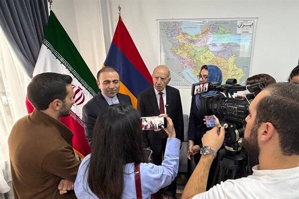 سفیر ایران: حضور نیروهای آمریکا در مجاورت مرزهای کشور را نمی‌پذیریم