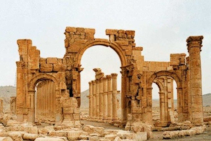 داعش "طاق نصرت" شهر پالمیرا سوریه را منهدم کرد