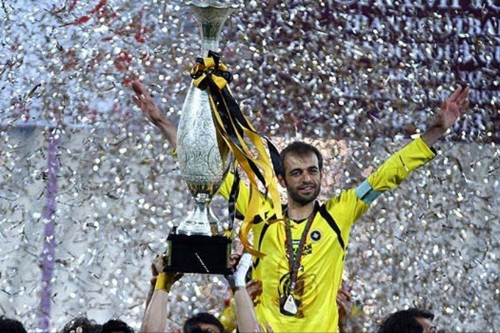 واکنش باشگاه سپاهان به استقلالی شدن نویدکیا