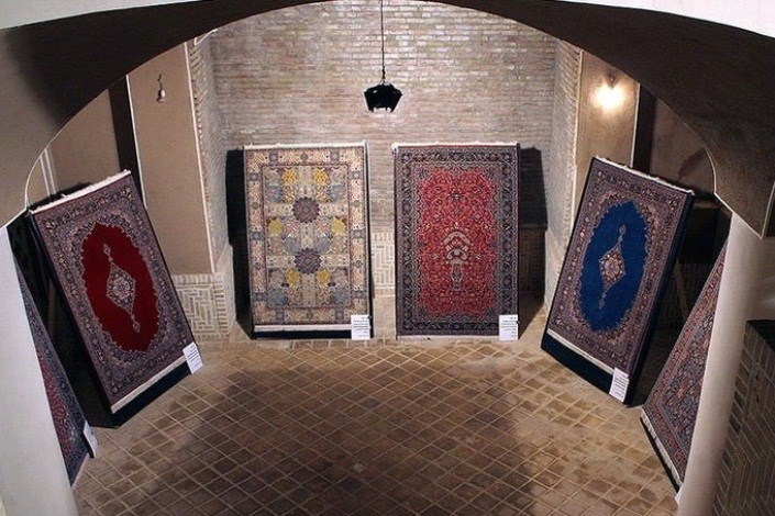 این فرش‌ها را کسی ندیده است/ ۲۸ تخته فرش در قالی خانه کاشان