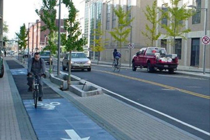  به زودی مسیر دوچرخه سواری در خیابان امام خمینی(ره)  ایجاد می شود
