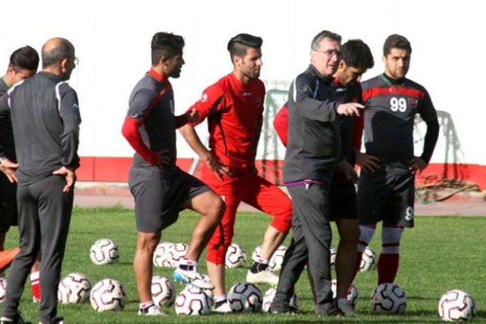 تمرین پرسپولیس پشت درهای بسته