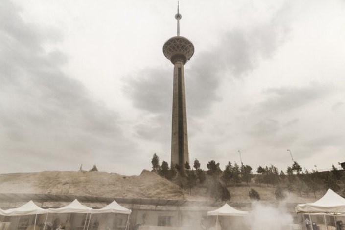 فقدان کاربری مخابراتی برج میلاد 7 سال پس از افتتاح 