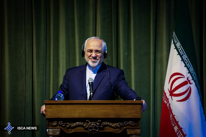 حضور محمد جواد ظریف در مجلس