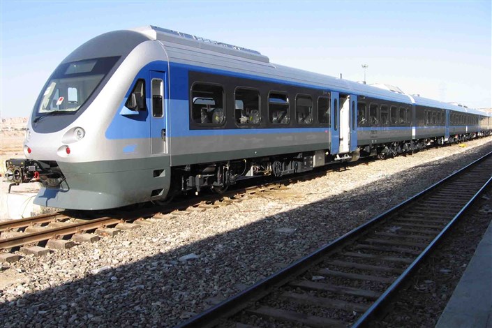 شیوا تاکید کرد:  تغییر قیمت بلیت قطار بدون مجوز شورای رقابت غیرقانونی است 