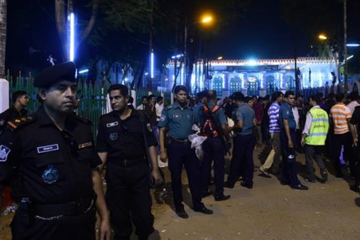 یورش پلیس به دفتر رهبر اپوزیسیون بنگلادش و تظاهرات اعتراضی مردم