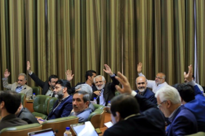 اصلاح‌طلبان در پارلمان شهری دوباره شکست خوردند// هیات رییسه شورای شهر تهران، اصولگرا ماند