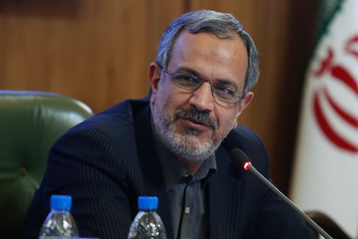 تهرانگردی مسجد جامعی/از درخت آدامسی تا ورق زدن پرونده پزشکی هاشمی رفسنجانی 