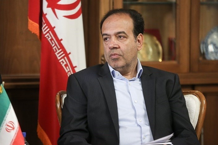 انتقاد شدید رئیس اتاق ایران از حمایت های دولت از شرکت های دولتی 