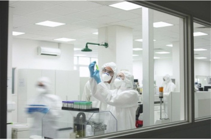ساخت آزمایشگاهی نانوفیلم اکسید روی به کمک دستگاه پلاسمای کانونی در دانشگاه آزاد اسلامی