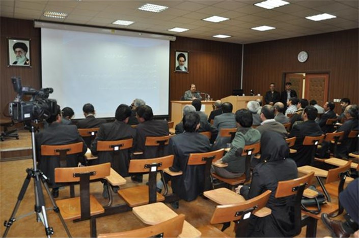 نشست مدیر کل آموزش و پژوهش و فن‌آوری ایمیدرو با مسئولین دانشگاه آزاد اسلامی مشهد